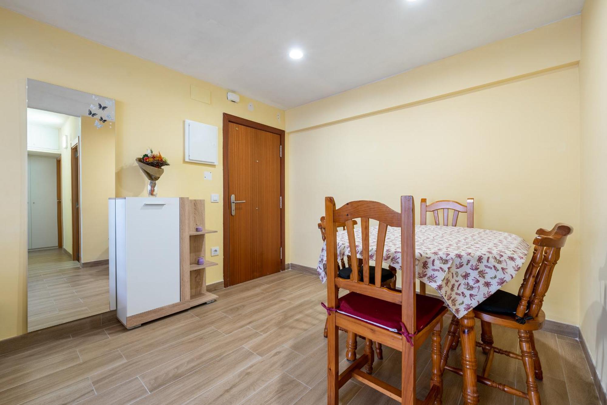 Hauzify I Apartament Van Gogh Салоу Екстериор снимка